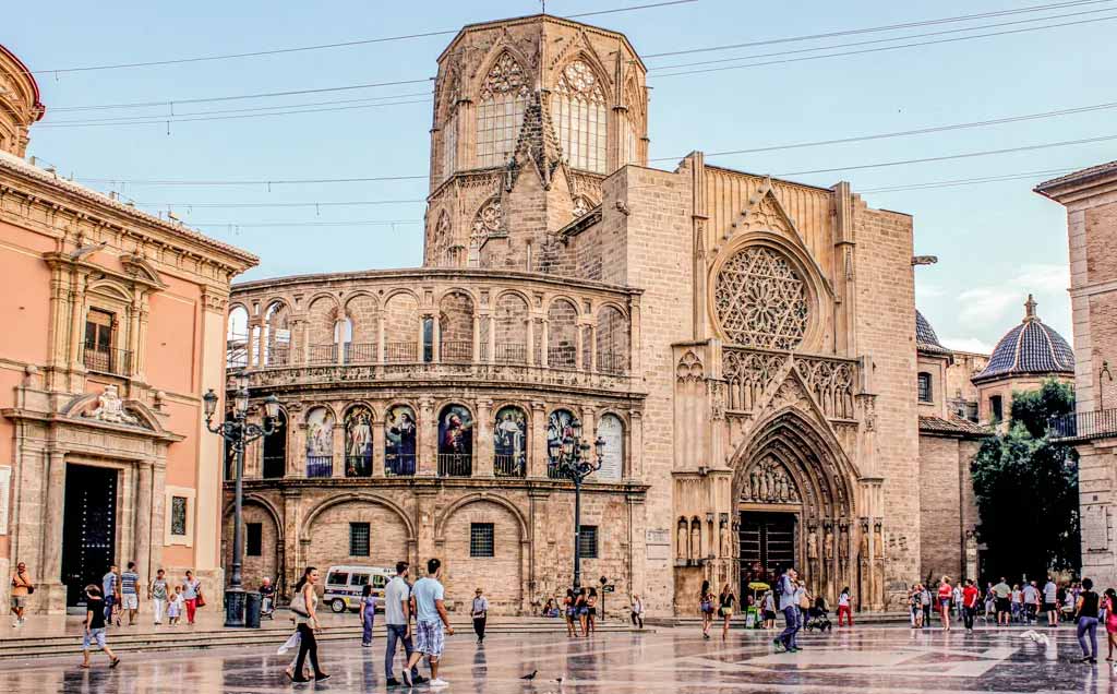 Plaza de la Virgen Valencia